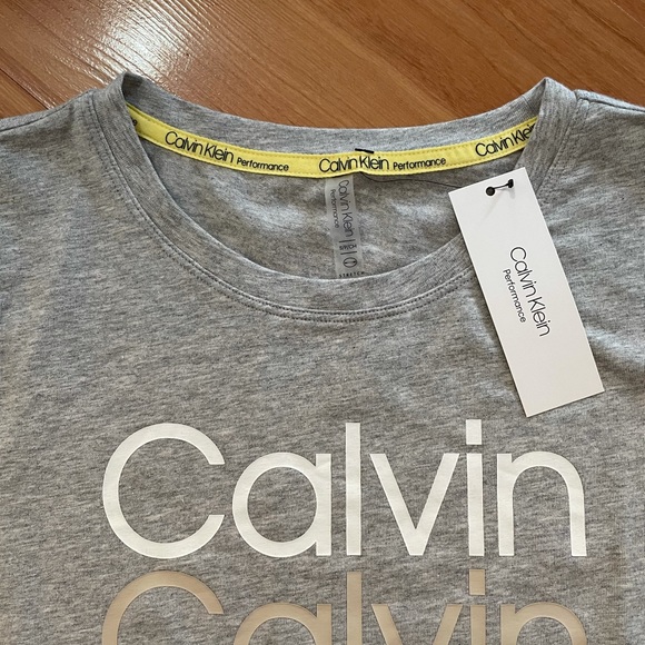 Calvin Klein Graphic Tee - Picture 5 of 11